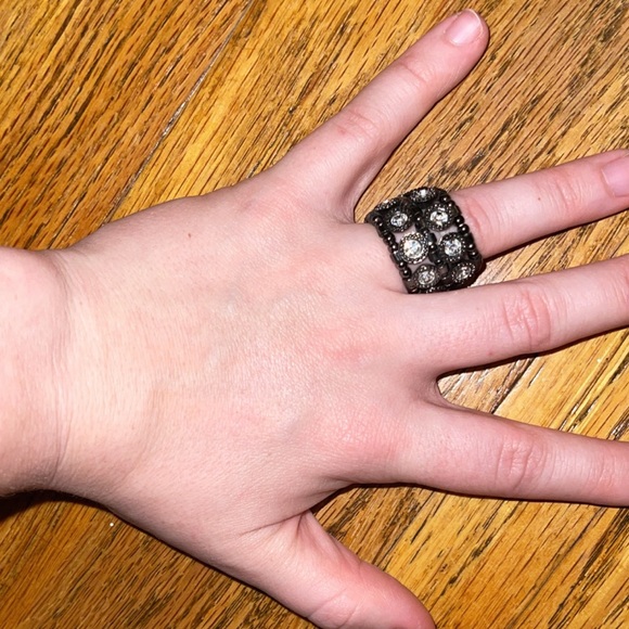 White House Black Market Diamond Beaded Ring - Picture 5 of 5